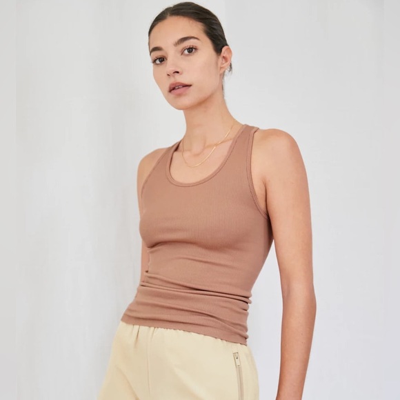 Aritzia Tops - The Group Babaton Silhouette Seamless Racerback Tank Beige Size XS